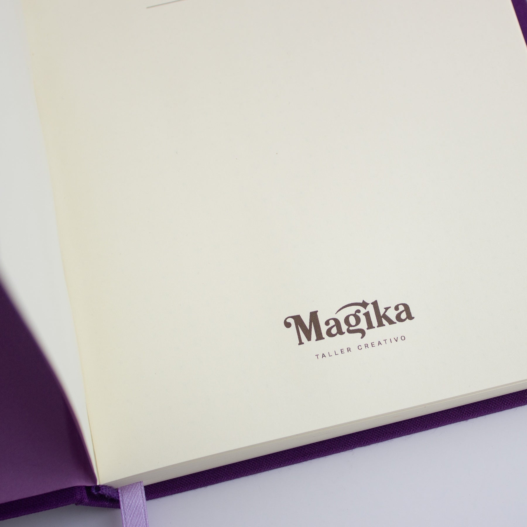 Libreta Artesanal Jardín Morado