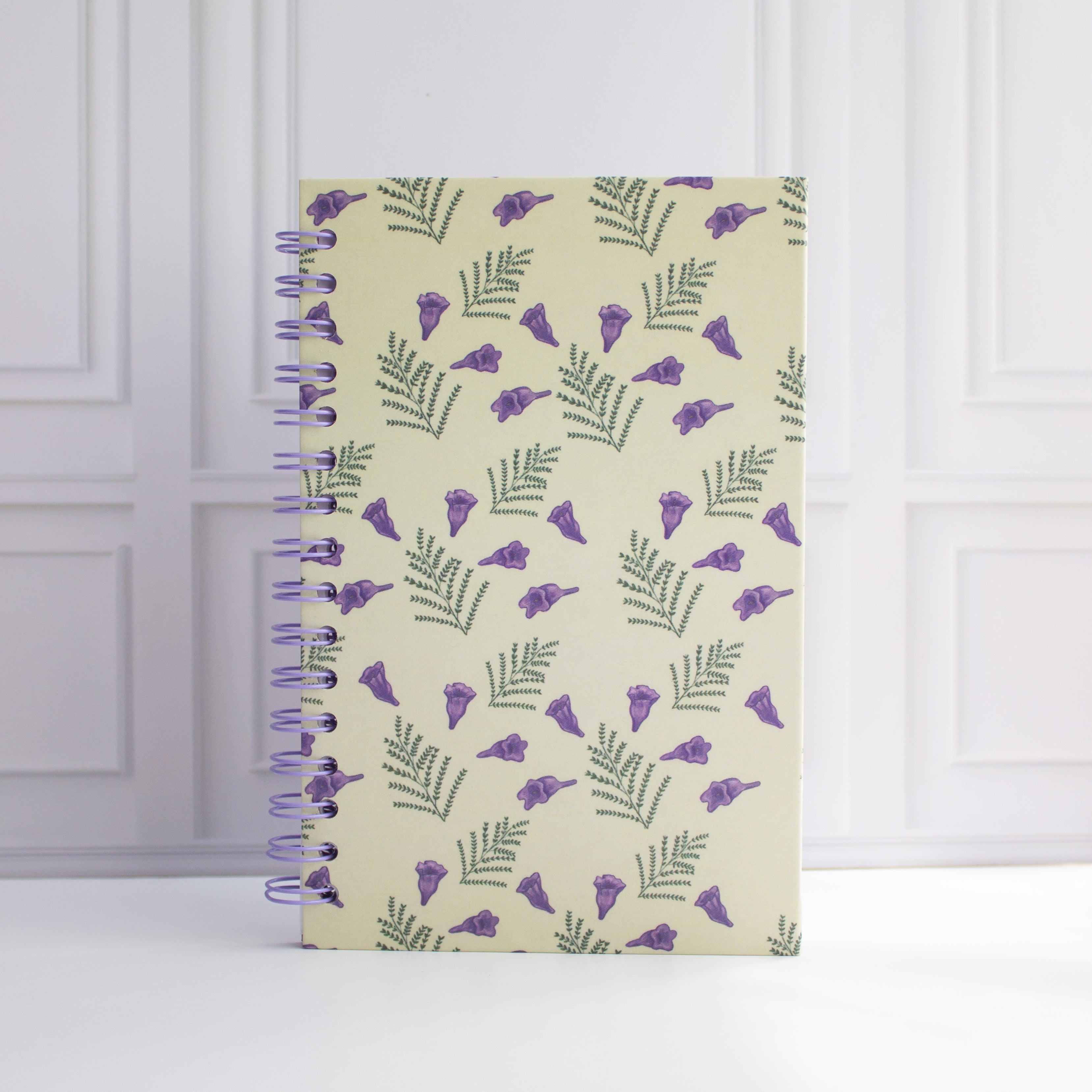 Libreta Arillada Flor de Jacaranda