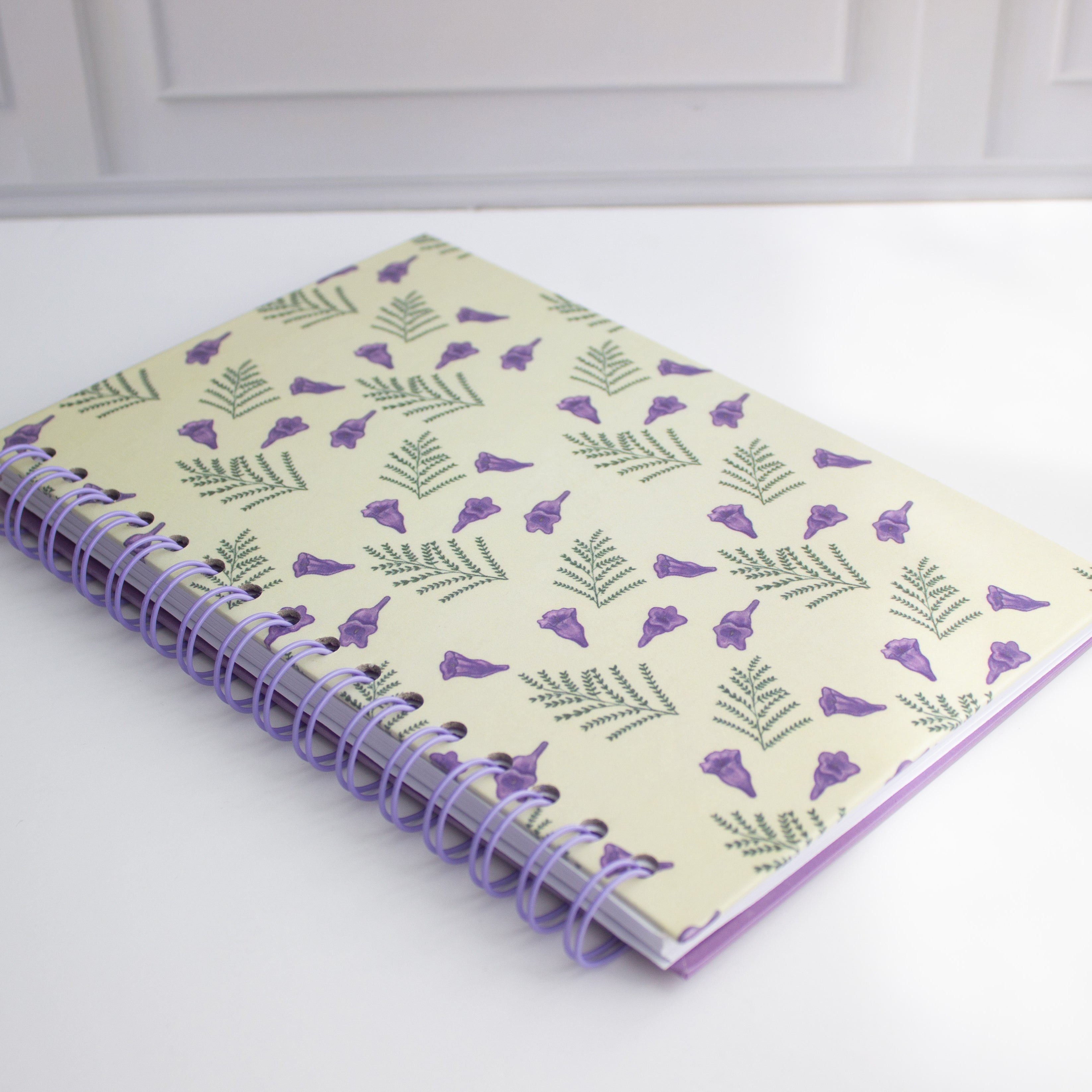 Libreta Arillada Flor de Jacaranda