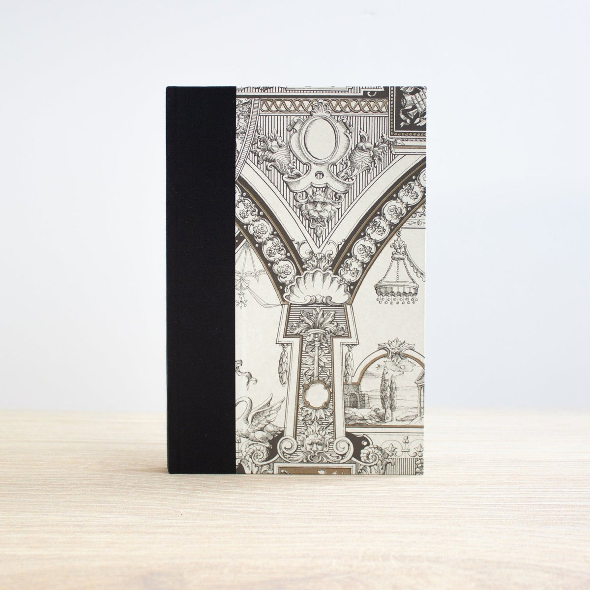 Libreta artesanal Ópera media carta cosida a mano con tela y papel italiano