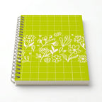 Libreta arillada Flora Verde de tapa dura mate con arillo metálico, vista frontal